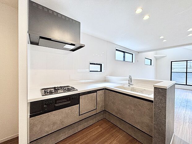 【キッチン】お料理を効率的に、楽しく!システムキッチン