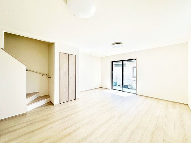 【ダイニング】家族が自然と集まる憩いのスペースになりそう