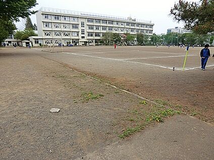 小平市立小平第二中学校 1090m