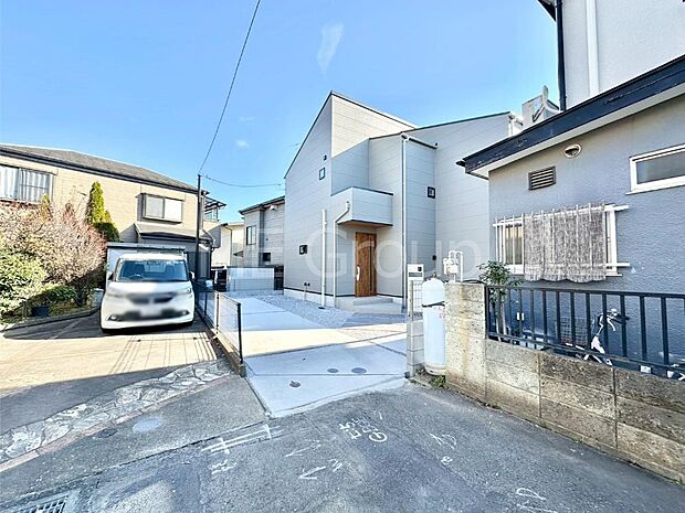 【前面道路含む現地写真】堂々完成！！ ここから始まる新生活を応援いたします！ 