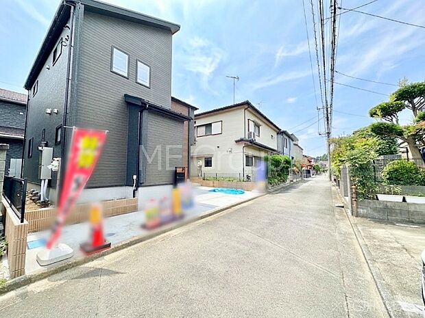 【前面道路含む現地写真】堂々完成！！ ここから始まる新生活を応援いたします！ 