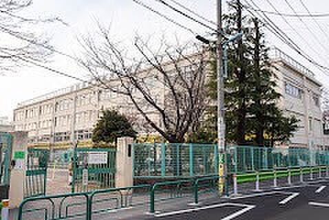 杉並区立四宮小学校（約350m・徒歩5分）