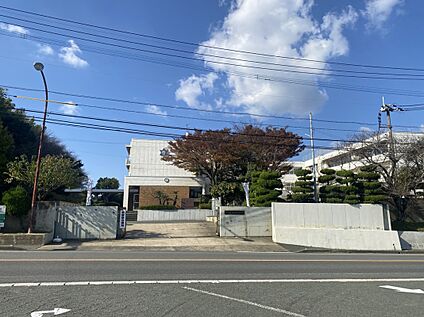 福津市立福間東中学校 約1945ｍ(徒歩25分)