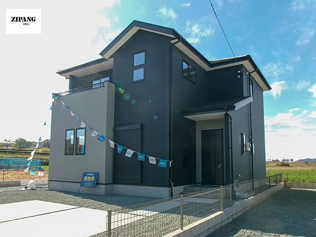 【即日見学可能】現地完成済みですので即日見学可能です♪周辺物件とともにご紹介させていただきますのでお気軽にお問い合わせください♪（2025年11月撮影） 