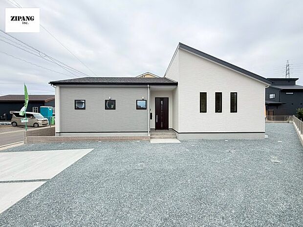 【即日見学可能】現地完成済みですので即日見学可能です♪周辺物件とともにご紹介させていただきますのでお気軽にお問い合わせください♪(2025年12月撮影)