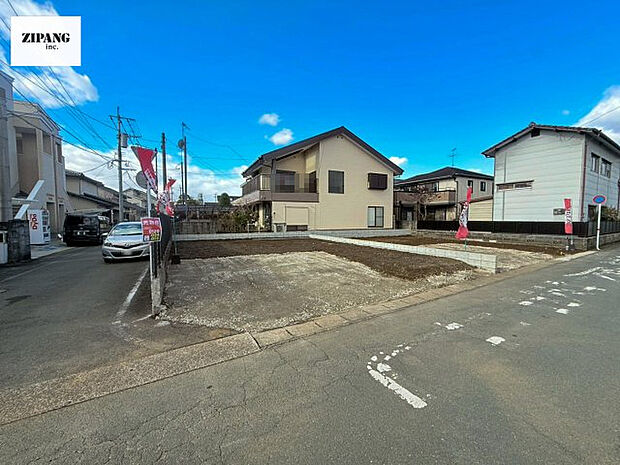 【外観】【現地外観写真】ただいま建築中です♪周辺物件とともにご紹介させていただきますのでお気軽にお問い合わせください!(2025年12月撮影)