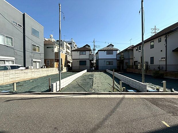 【◆現地】第一種低層住居専用地域内の落ち着いた住環境になります。隣地との圧迫感もなく快適にお過ごしいただけるお住まいです。