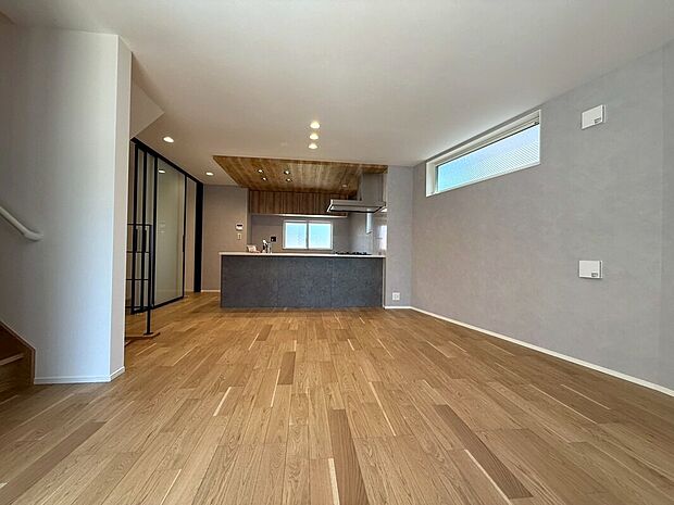 【◆LDK】同仕様写真になります。完成前になりますのでショールームにて実際の品質をご覧いただきながら詳細にプレゼンテーションさせていただきます。より具体的なイメージを掴んでいただけると思います。