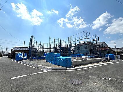 【前面道路含む現地写真】