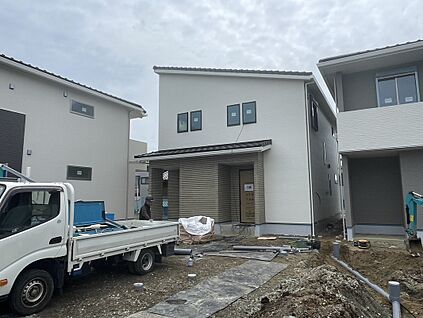 【B棟　外観パース】