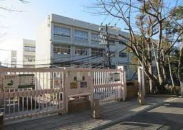 神戸市立舞子中学校（約1,167m）