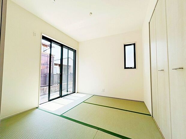 （2号棟）☆和室☆あるとホッとする和室♪陽当たり・通風も良好ですので、和室でのんびりとお過ごしいただけます♪