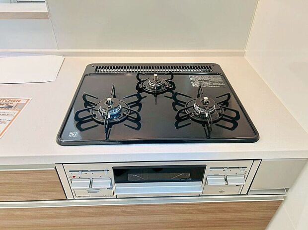 【その他設備】火力にこだわるお料理など、使い勝手良好の3口コンロです♪