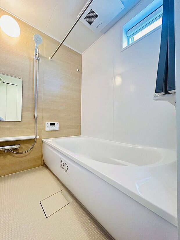 【バス】〈1号棟〉☆ユニットバス☆便利な浴室乾燥暖房機付き♪