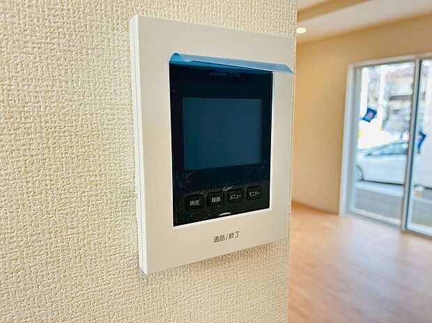 【その他設備】家の中から訪問者を確認できるのでお子様にも安心です♪