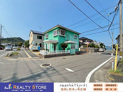 前面道路含む外観