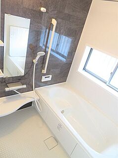 同仕様画像　（バス）