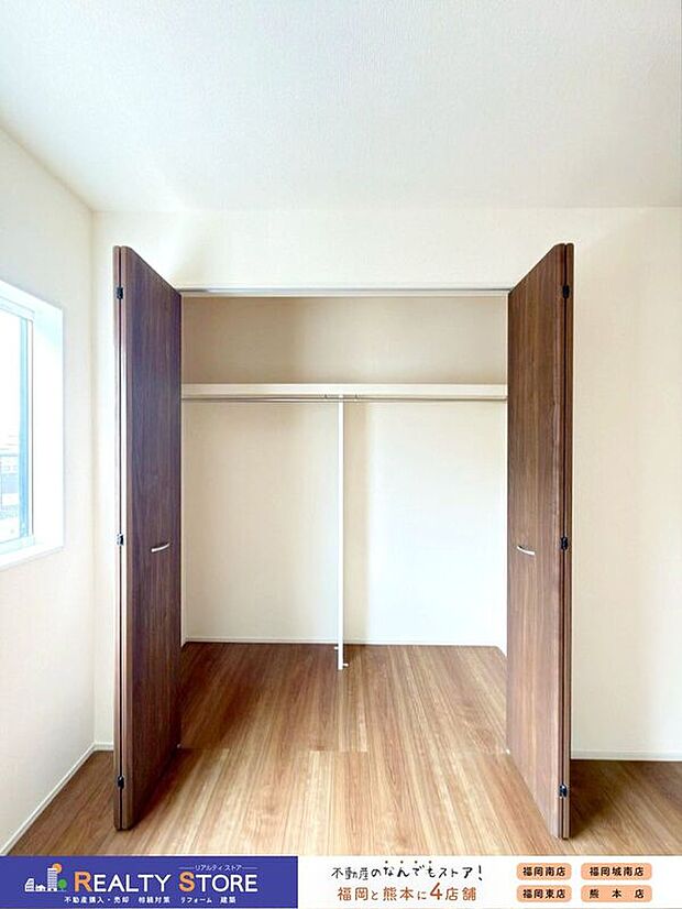 【収納】☆1号棟☆【クローゼット】大容量クローゼット♪棚付きなので整理もしやすくお部屋を広く活用できます♪