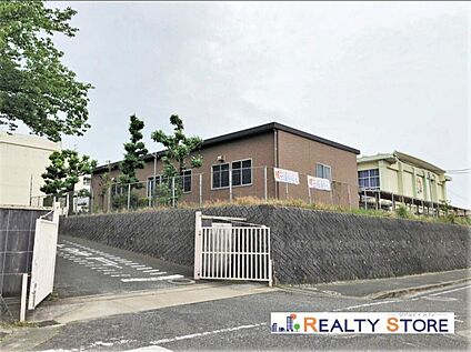 宗像市立自由ケ丘中学校 800m