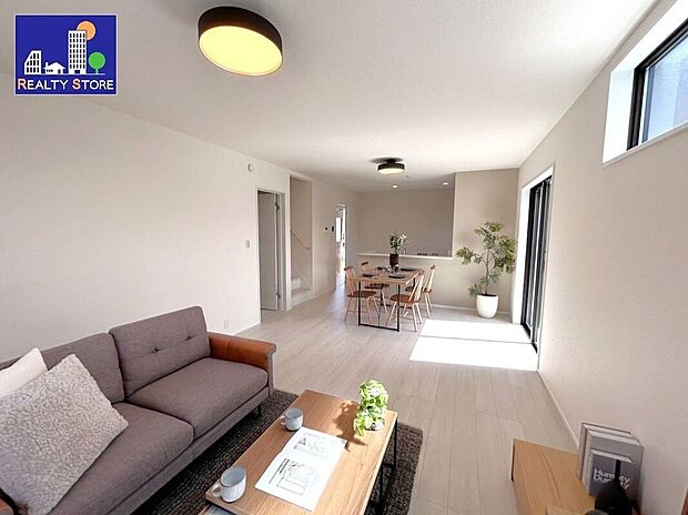 ☆リビング☆大切な家族が集まるからこそこだわりたいＬＤＫ♪この場所を通じて家族の楽しい会話が聞こえてきそうなリビングですね♪