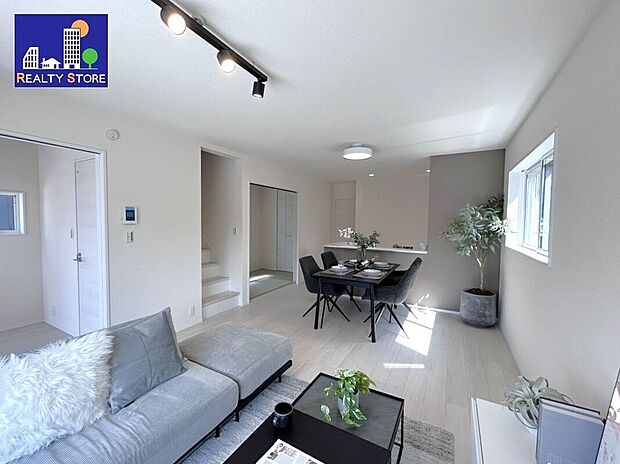 ☆リビング☆大切な家族が集まるからこそこだわりたいＬＤＫ♪この場所を通じて家族の楽しい会話が聞こえてきそうなリビングですね♪