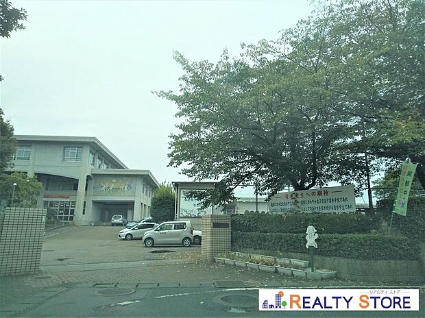 熊本市立清水中学校(約1,600m)