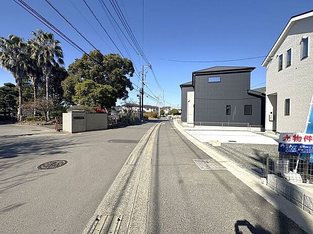 【前面道路含む外観】☆前面道路☆