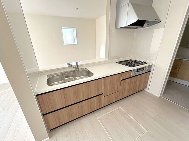 【キッチン】☆キッチン☆3口コンロが嬉しいキッチン♪シンクや作業スペースも広くお料理しやすいキッチンです♪