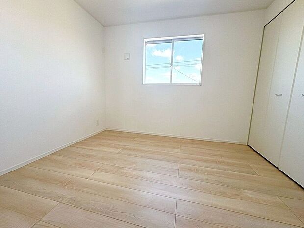 【室内】☆5.2帖洋室☆ベッドや学習机を置いてお子様部屋におすすめです♪