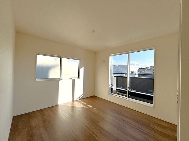 【室内】☆6.5帖洋室☆バルコニーに面した明るいお部屋♪