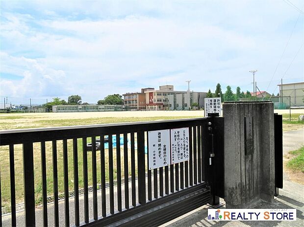 熊本市立城山小学校（約900m）