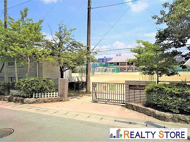 熊本市立西山中学校(約1,120m)