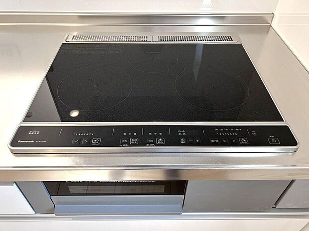 【室内】☆IHクッキングヒーター☆吹きこぼれのお掃除もお手入れも簡単♪綺麗なキッチンを保てるIHクッキングヒーター♪