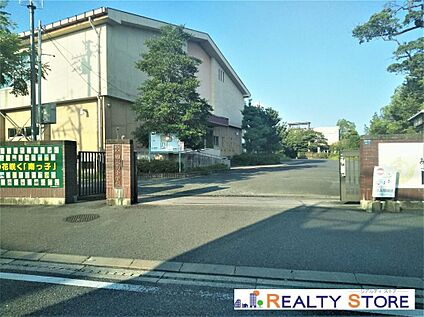 熊本市立田迎南小学校 210m