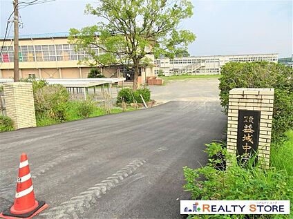 益城町立益城中学校 2000m