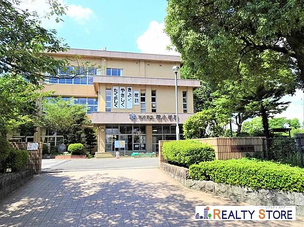 熊本市立楠小学校(約1,100m)