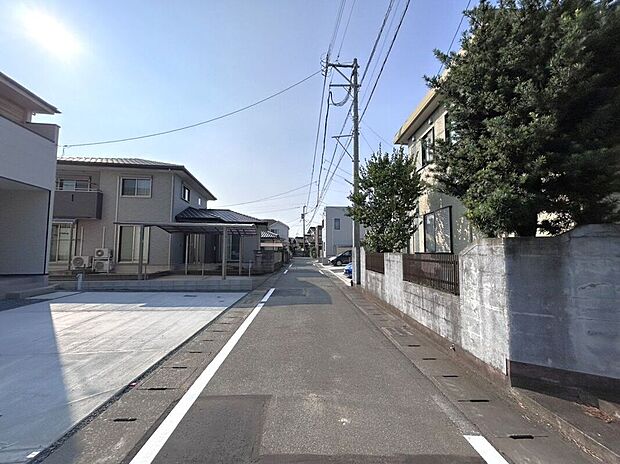 【前面道路含む外観】☆前面道路☆