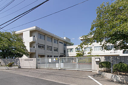 竜之口小学校 550ｍ(徒歩7分)