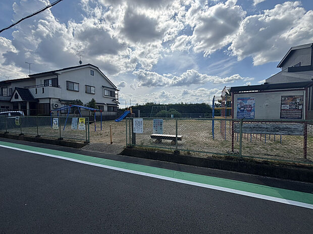 小林住宅西公園（約204m）