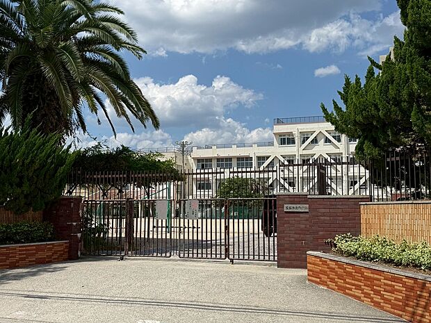 広島市立南観音小学校（約1,300m）