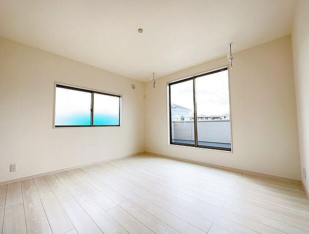 日当り良好の洋室！（同社施工事例）