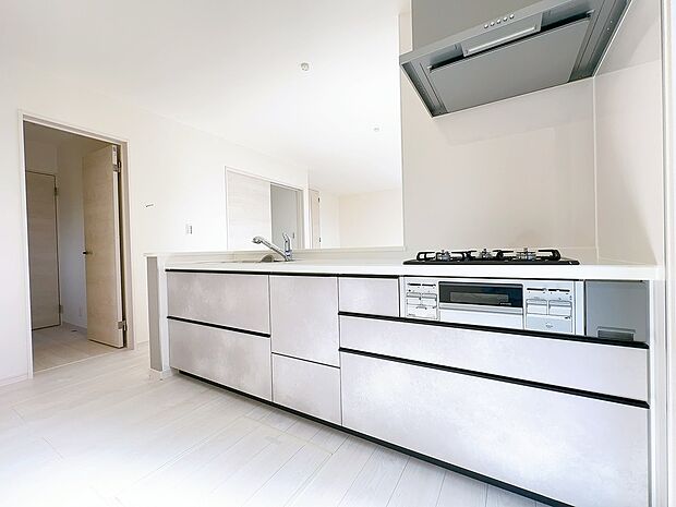 【システムキッチン】(同社施工事例)