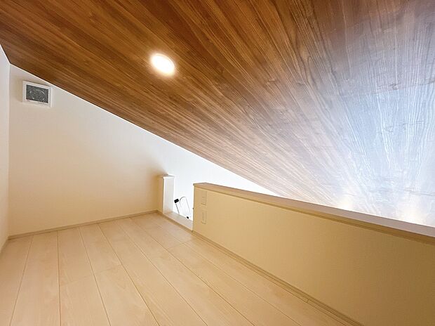 【リビング】ロフト付き♪