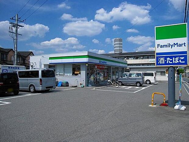 ファミリーマート羽曳野伊賀店