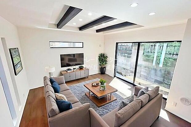 『LDKは家族だんらんをデザイン』家族が集まり一緒の時間がすごせる工夫がされております。何気ない一日のひとコマが何者にも代えがたい宝物になることでしょう♪※家具はCGです。家具付き販売ではありません。