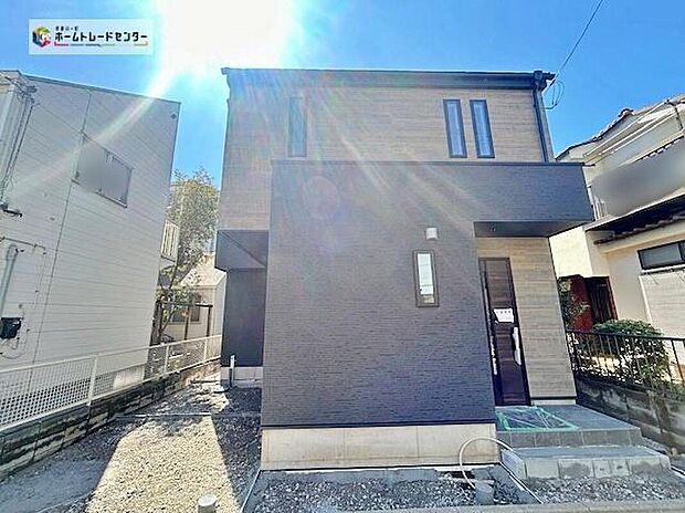 ☆現地外観写真☆
一戸建ての大きなメリットは、「自分の土地」を自由に使えること。好きなペットが飼えるほか、ガーデニングやDIY、車やバイクの手入れなど様々な趣味を楽しめます♪