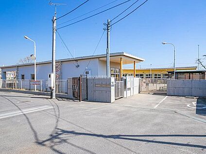 西堀保育園 2300m(車で5分)