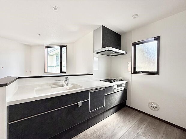 ■家族の絆を深める、温もりのあるキッチン