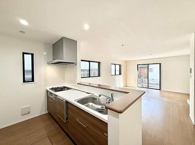 ■料理がもっと楽しくなる、快適なキッチン空間