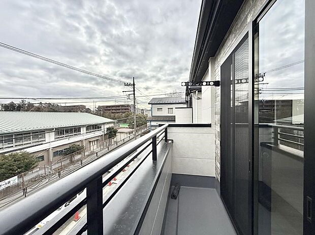 ■ 季節の移ろいを感じられる開放的な空間です